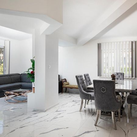 Pjescana Uvala Sea View Apartment Kültér fotó